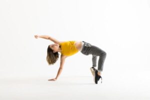 Gymnast with hypermobility